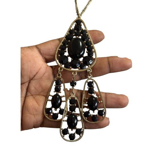 Black Stone Statement Necklace With Long Gold Chain & Teardrop Pendant - Picture 3 of 7